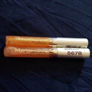 Wet n wild megaslicks in a Tutu lip gloss 567b